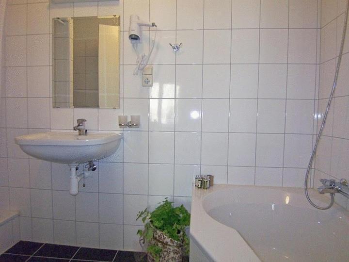 De Vier Heemskinderen IJzendijke Kamer foto