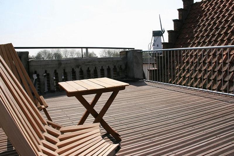 De Vier Heemskinderen IJzendijke Buitenkant foto